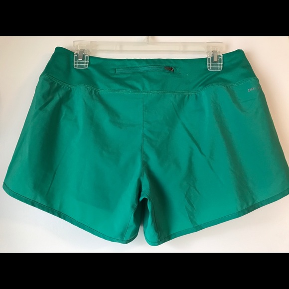 Nike running shorts - Picture 2 of 3